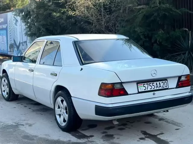 Mercedes-Benz W124, 1991 1, avtobaza.tj