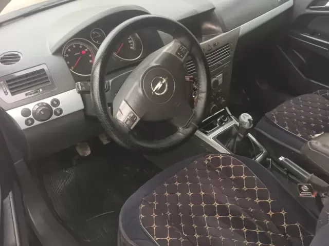 Opel Astra H, 2005 1, avtobaza.tj