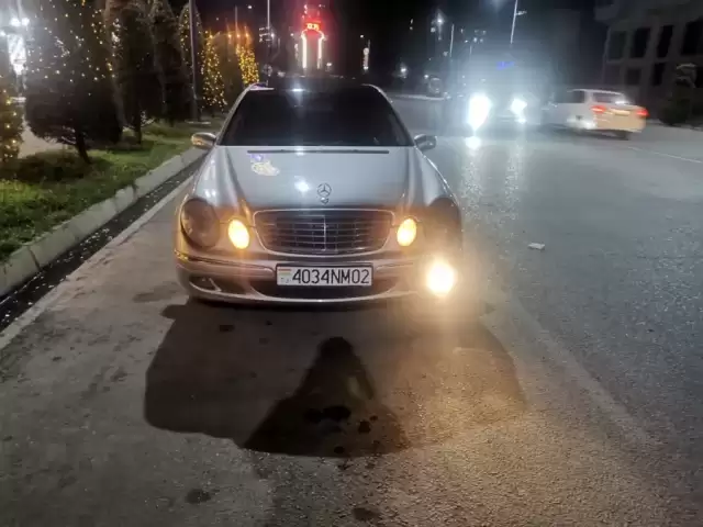 Mercedes-Benz E class, 2002 1, avtobaza.tj