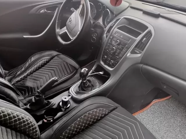 Opel Astra J, 2013 1, avtobaza.tj