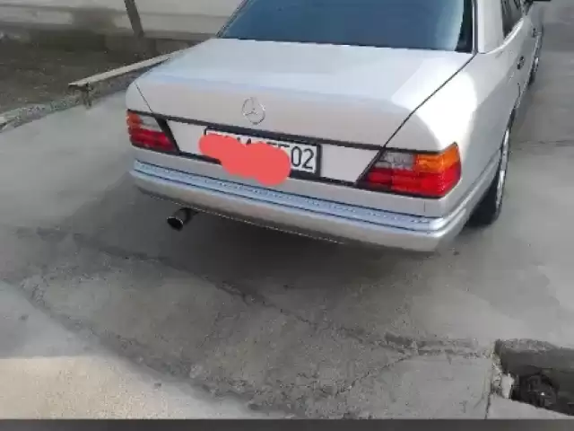 Mercedes-Benz W124, 1993 1, avtobaza.tj
