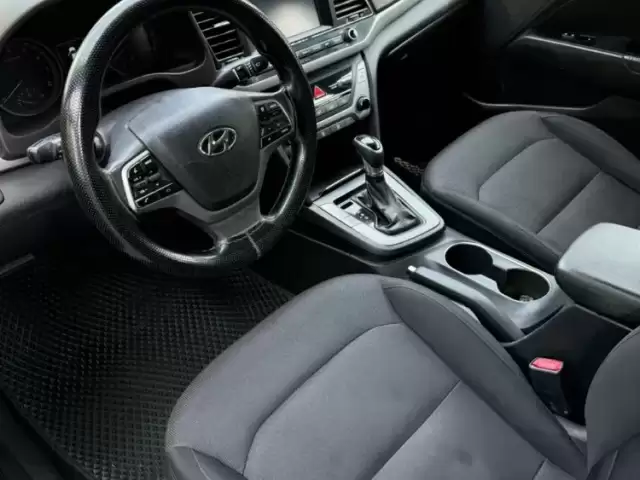 Hyundai Avante, 2018 1, avtobaza.tj