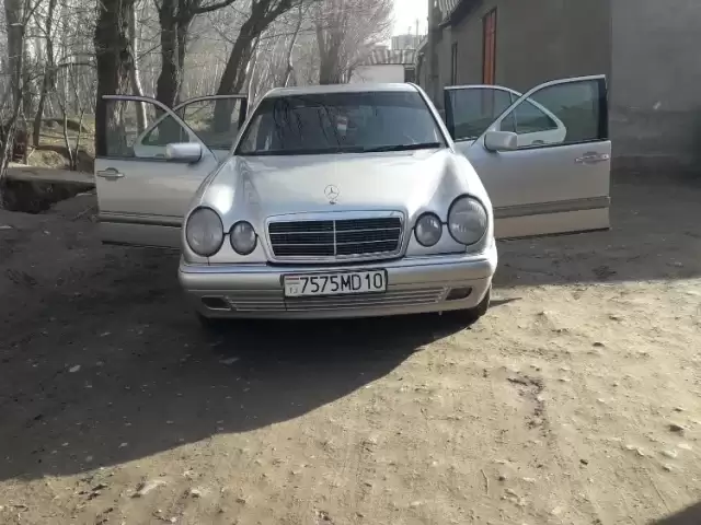 Mercedes-Benz E class, 1996 1, avtobaza.tj