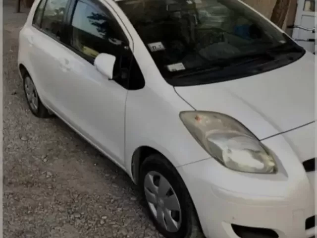 Toyota Vitz 1, avtobaza.tj