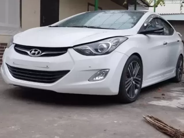 Hyundai Avante, 2012 1, avtobaza.tj