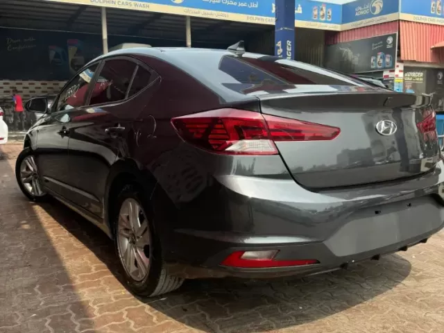 Hyundai Elantra 1, avtobaza.tj