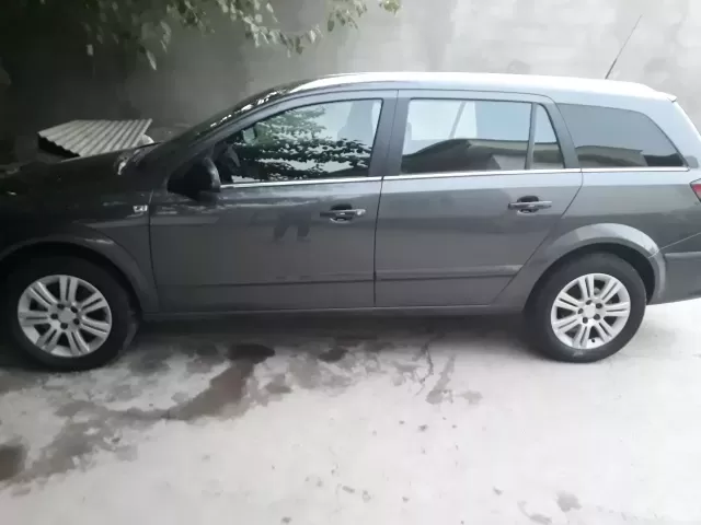 Opel Astra H, 2009 1, avtobaza.tj