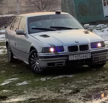 BMW 3 Series 318i, 1991 в Душанбе