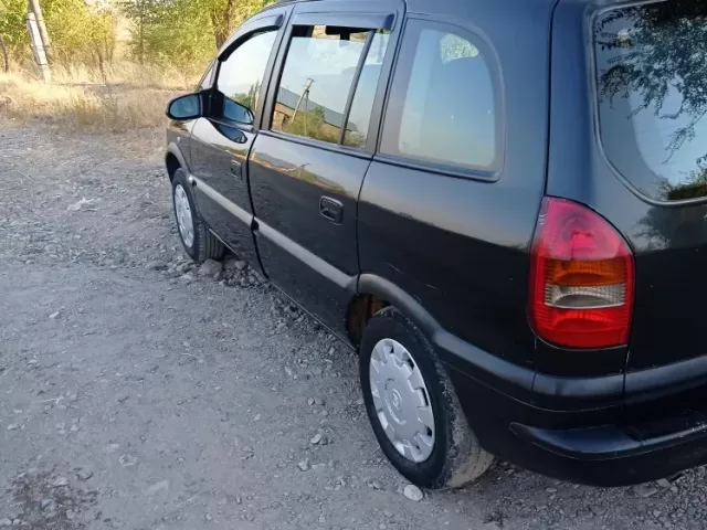 Opel Zafira 1, avtobaza.tj