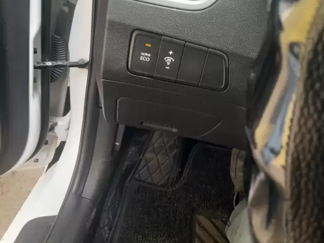 Hyundai Avante, 2011 1, avtobaza.tj