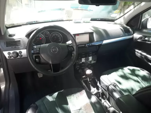 Opel Astra H, 2009 1, avtobaza.tj