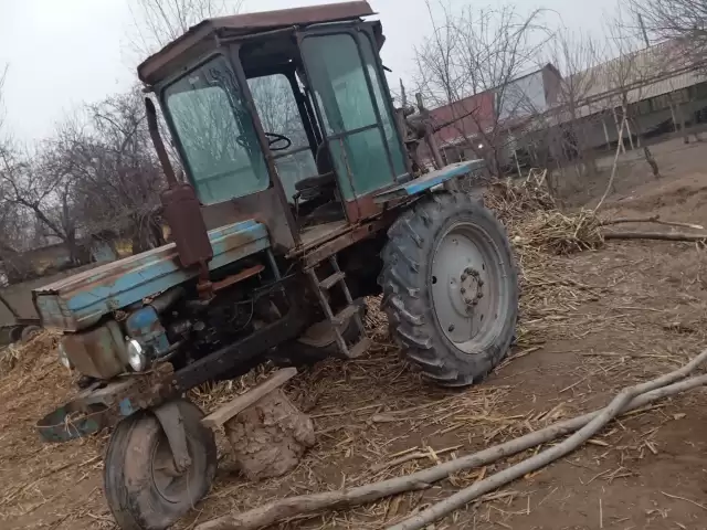 Трактор Т402, 2000 1, avtobaza.tj