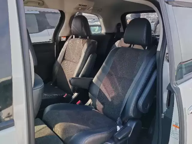 Toyota Estima, 2014 1, avtobaza.tj