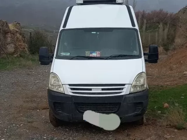Фургон Iveco, 2008 1, avtobaza.tj