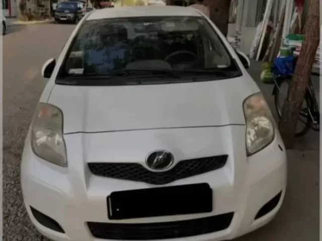 Toyota Vitz 1, avtobaza.tj