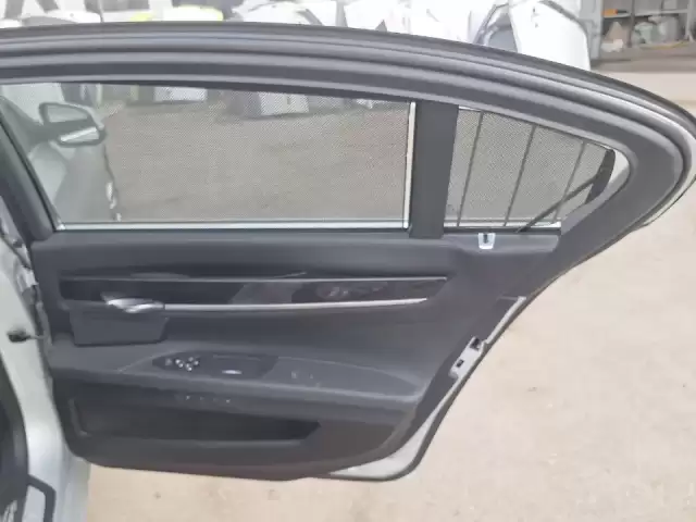 BMW 7-Series 750, 2011 1, avtobaza.tj