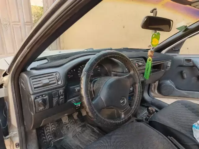 Opel Vectra A, 1990 1, avtobaza.tj Opel Vectra A, 1990 1, avtobaza.tj