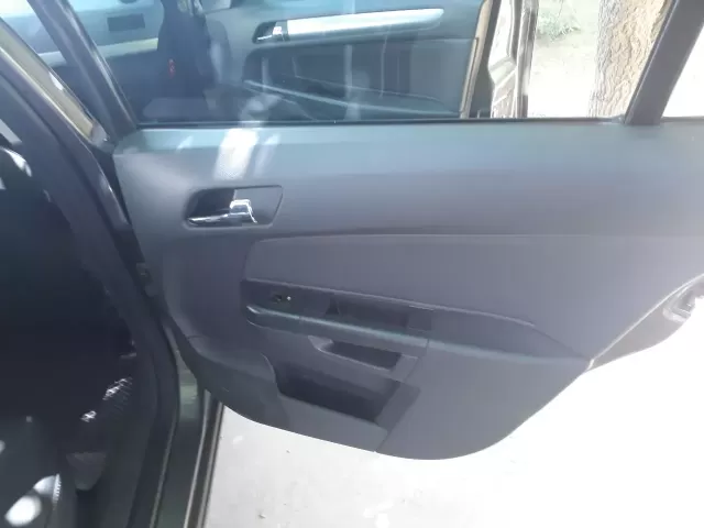 Opel Astra H, 2009 1, avtobaza.tj