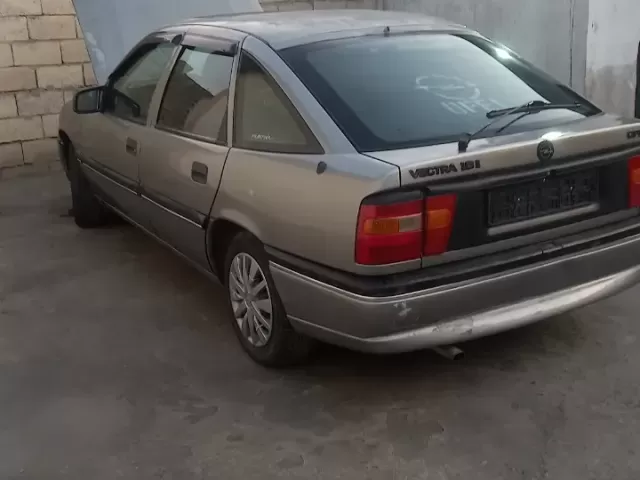 Opel Vectra A 1, avtobaza.tj