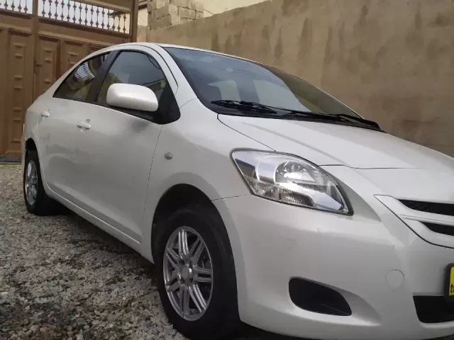 Toyota Belta 1, avtobaza.tj