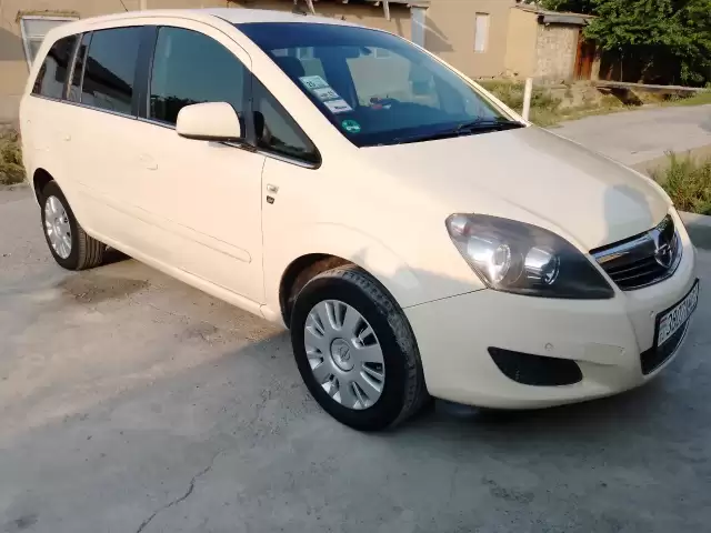 Opel Zafira, 2010 1, avtobaza.tj Opel Zafira, 2010 1, avtobaza.tj