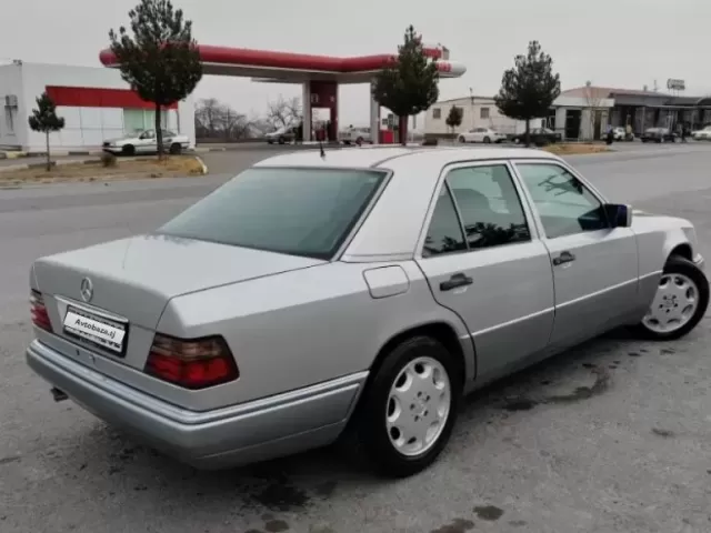 Mercedes-Benz W124 1, avtobaza.tj