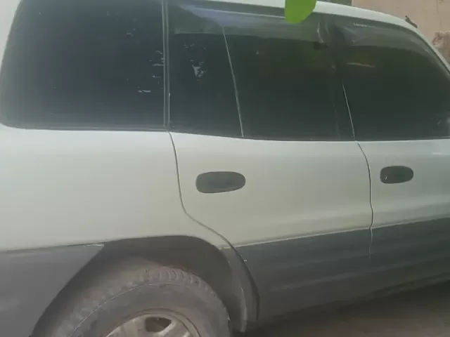 Toyota RAV 4, 1998 1, avtobaza.tj