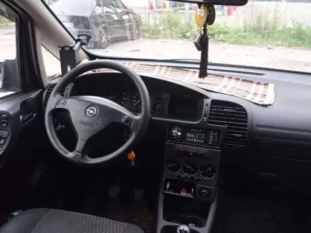 Opel Zafira 1, avtobaza.tj