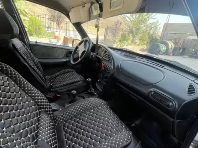 Chevrolet Niva, 2004 1, avtobaza.tj