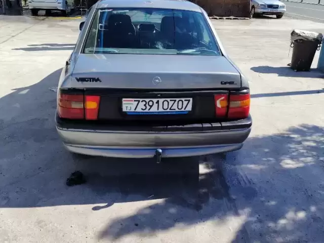 Opel Vectra A, 1992 1, avtobaza.tj Opel Vectra A, 1992 1, avtobaza.tj