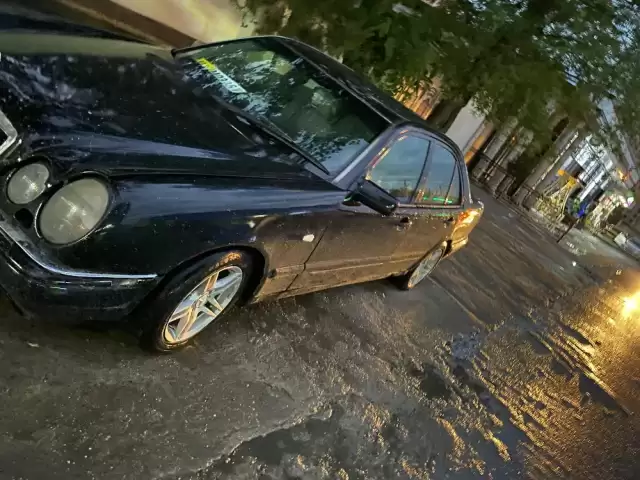 Mercedes-Benz E class, 1999 1, avtobaza.tj