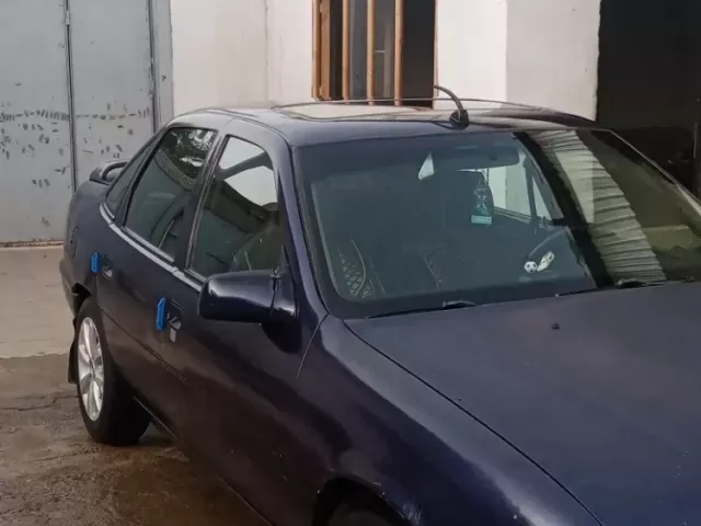 Opel Vectra A 1, avtobaza.tj