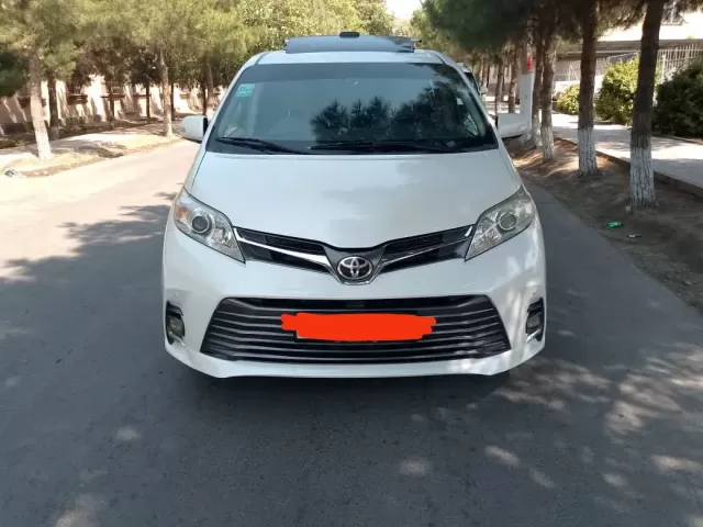 Toyota Sienna, 2013 1, avtobaza.tj