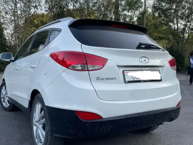 Hyundai Tucson 1, avtobaza.tj