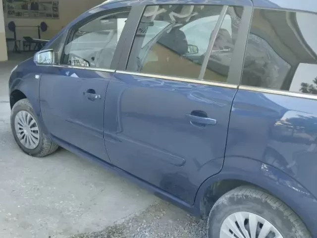 Opel Zafira 1, avtobaza.tj