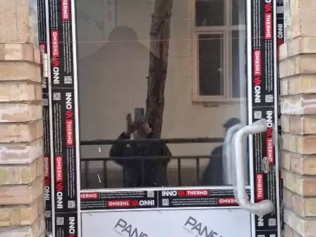 Устои дару тирезаи пластики ва алюмини 1, farmo.tj
