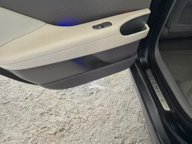 Hyundai Loniq, 2023 1, avtobaza.tj