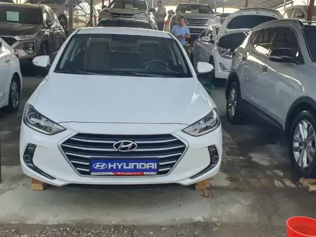 Hyundai Avante, 2015 1, avtobaza.tj