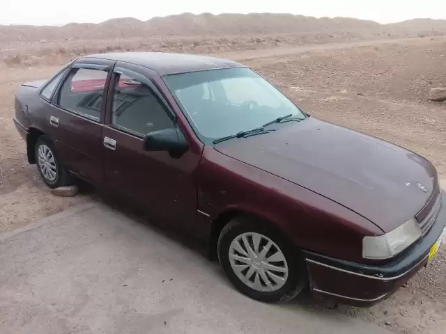 Opel Vectra A, 1992 1, avtobaza.tj Opel Vectra A, 1992 1, avtobaza.tj