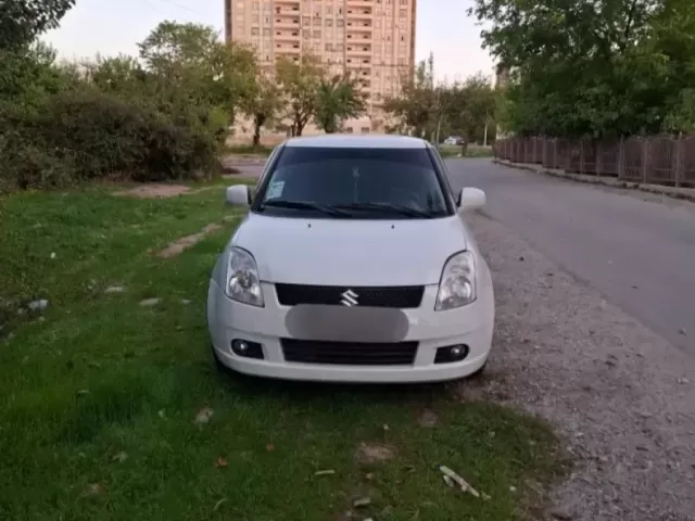 Suzuki Swift 1, avtobaza.tj