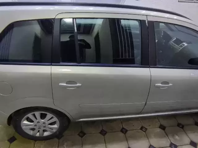 Opel Zafira, 2008 1, avtobaza.tj