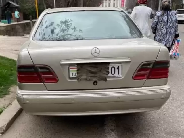 Mercedes-Benz E class, 1999 1, avtobaza.tj