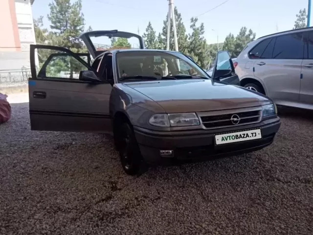 Opel Astra F 1, avtobaza.tj