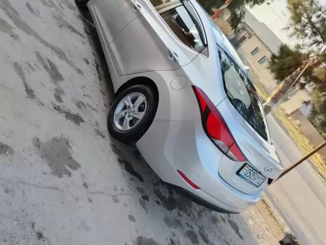 Hyundai Avante, 2014 1, avtobaza.tj