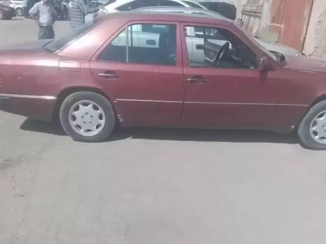 Mercedes-Benz W124, 1989 1, avtobaza.tj