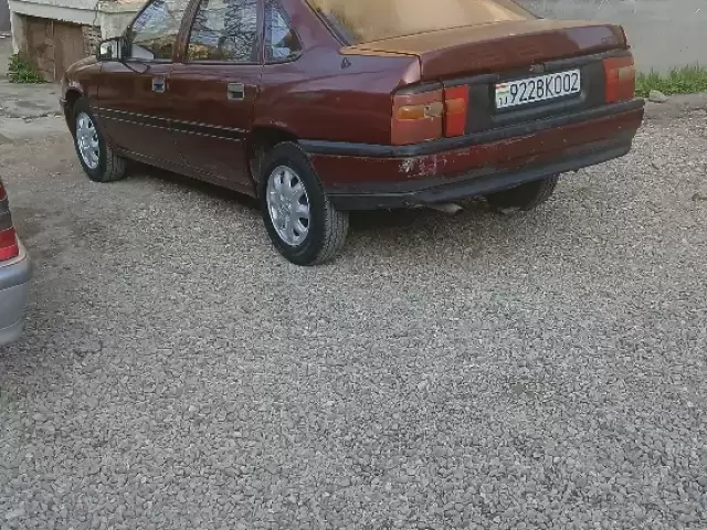 Opel Vectra A, 1990 1, avtobaza.tj