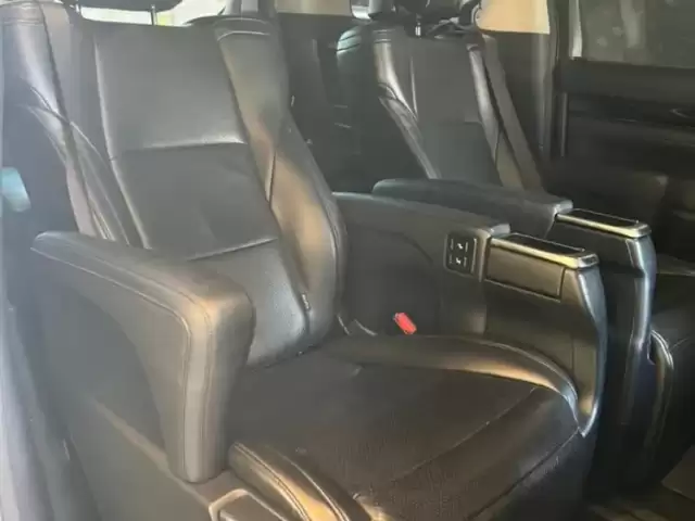 Toyota Vellfire, 2018 1, avtobaza.tj