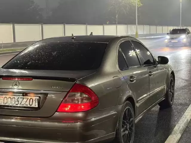 Mercedes-Benz E class, 2008 1, avtobaza.tj