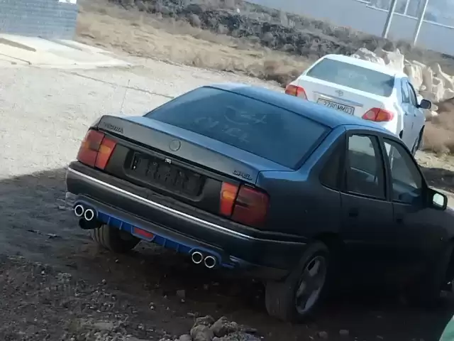 Opel Vectra A, 1995 1, avtobaza.tj