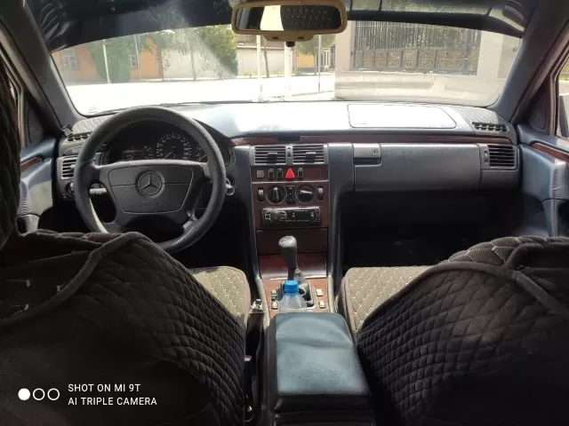 Mercedes-Benz E class 1, avtobaza.tj